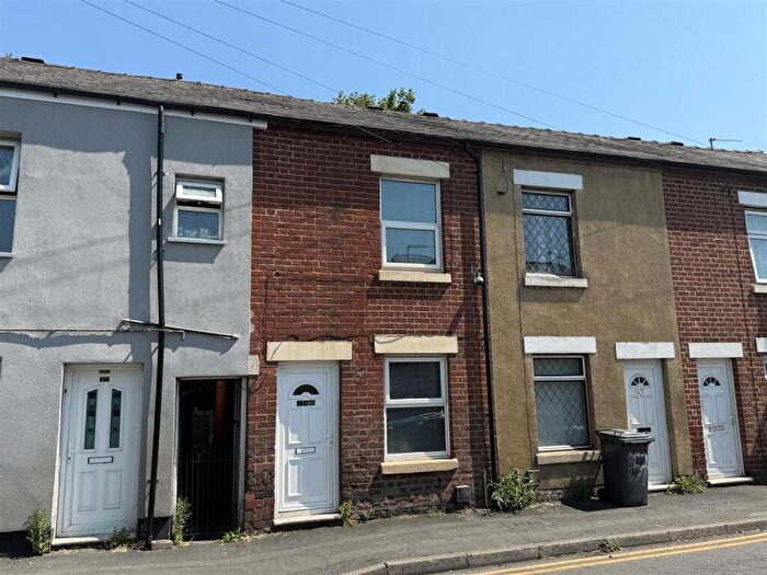 2 Bedroom Terraced House For Sale In Victoria Crescent, Burton-On-Trent, DE14