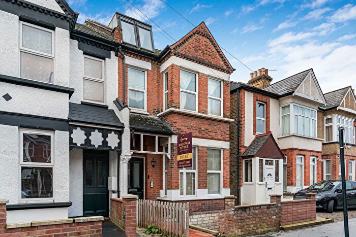 1 Bedroom Flat To Rent In Stretton Road, East Croydon, CR0