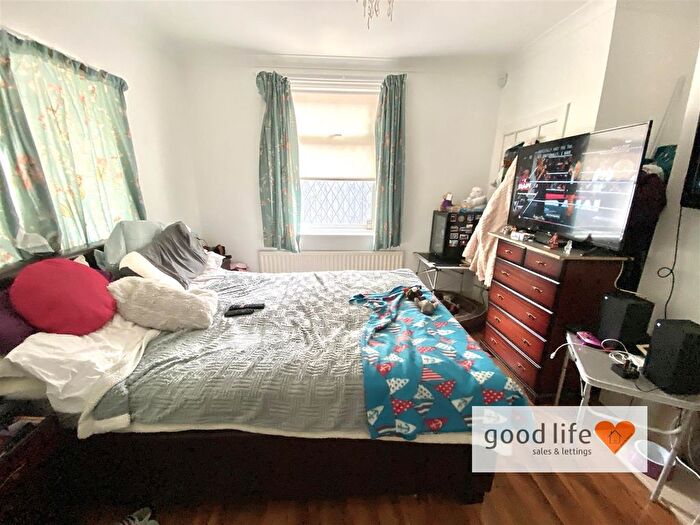 2 Bedroom Detached Bungalow For Sale In Holly Lodge, Sea View Road, Grangetown, Sunderland, SR2