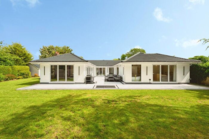 4 Bedroom Bungalow For Sale In Uplands Road, Kenley, CR8