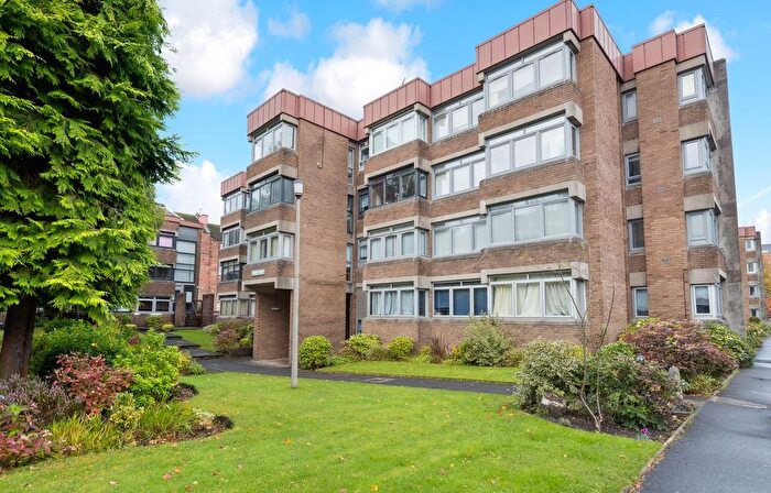 1 Bedroom Flat For Sale In Onslow Court, Lethington Avenue, Shawlands, Glasgow, G41