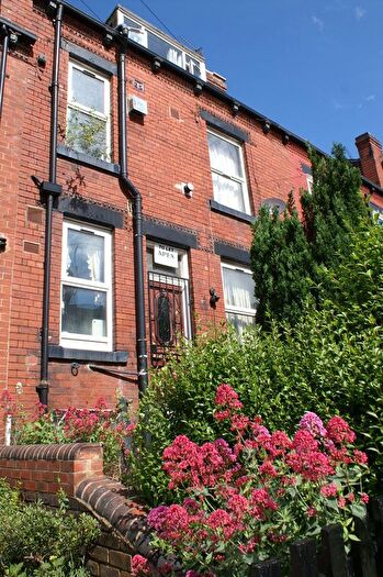 2 Bedroom Terraced House To Rent In Bankfield Terrace, Burley, Leeds, LS4
