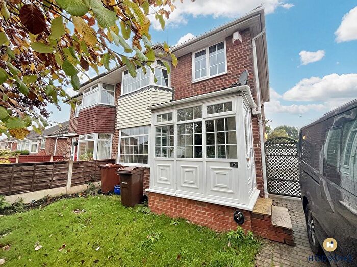 3 Bedroom Semi-detached House To Rent In Ledgard Drive, Durkar, Wakefield, WF4