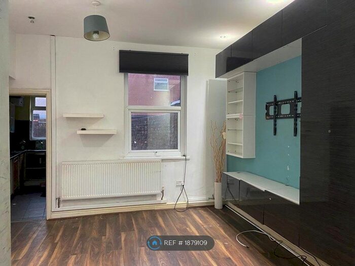 3 Bedroom Terraced House To Rent In Frank Street, Bury, BL9