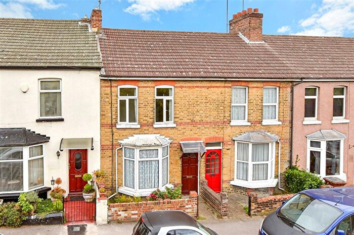 2 Bedroom Terraced House For Sale In Kent Road, Halling, Rochester, Kent, ME2