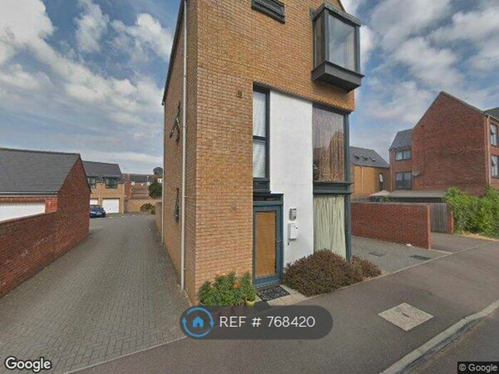 4 Bedroom Detached House To Rent In Loughborough Drive, Broughton, Milton Keynes, MK10