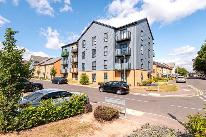 2 Bedroom Apartment For Sale In Church Street, Sittingbourne, Kent, ME10