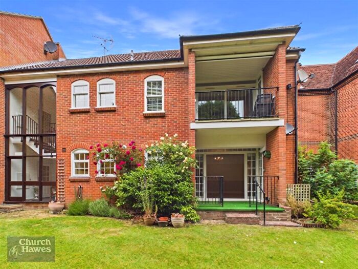 2 Bedroom Apartment For Sale In Abbey Fields, East Hanningfield, CM3