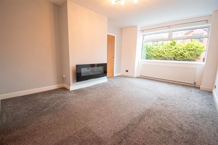 2 Bedroom Detached Bungalow For Sale In Meadow Road, Ripley, DE5