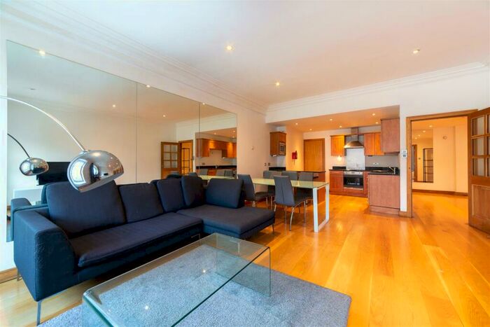 2 Bedroom Apartment To Rent In £pppw - Murton House - Grainger Street, NE1