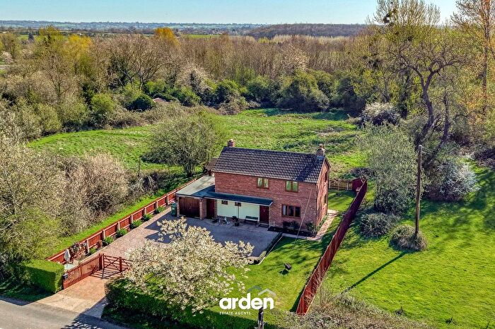 3 Bedroom Detached House For Sale In Church Road, Bradley Green, B96