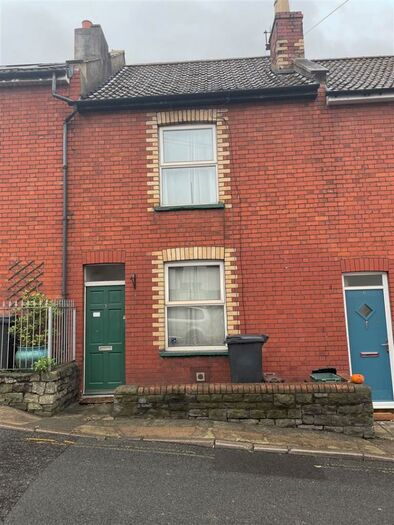 Detached House To Rent In Waters Lane, Bristol, BS9