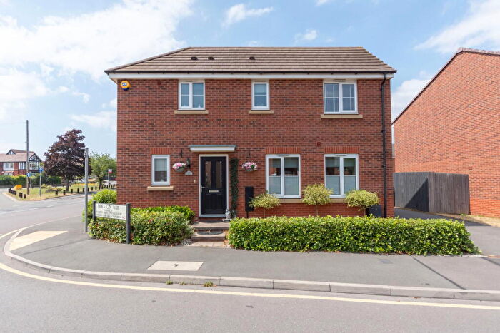 3 Bedroom Detached House For Sale In Houston Way, West Midlands, B62