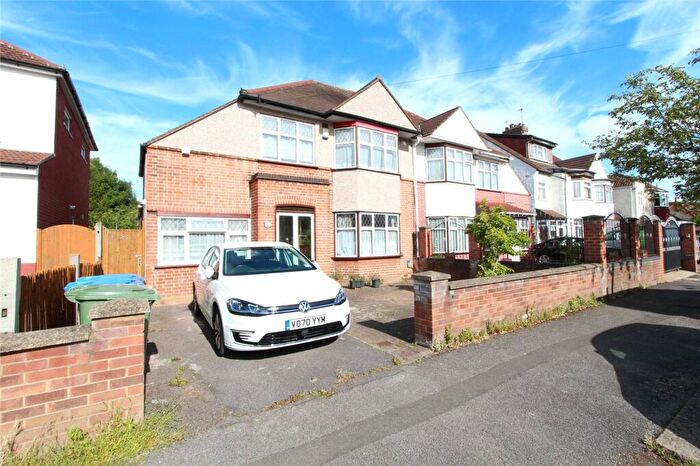 1 Bedroom Semi-Detached House To Rent In , HA0