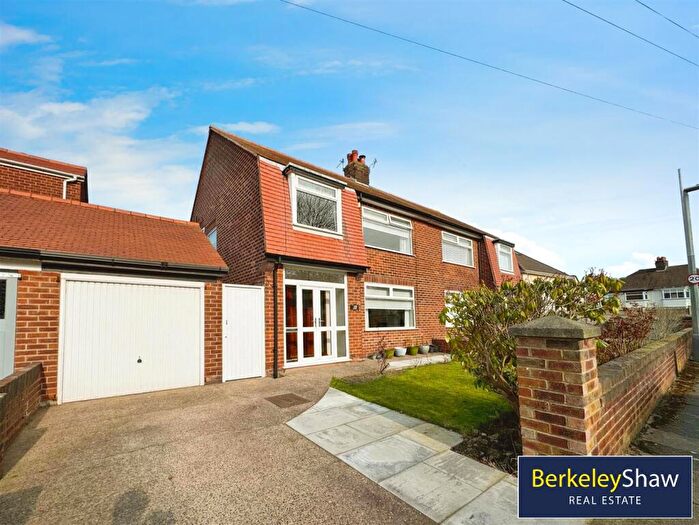 3 Bedroom Semi-Detached House For Sale In Boundary Drive, Crosby, Liverpool, L23