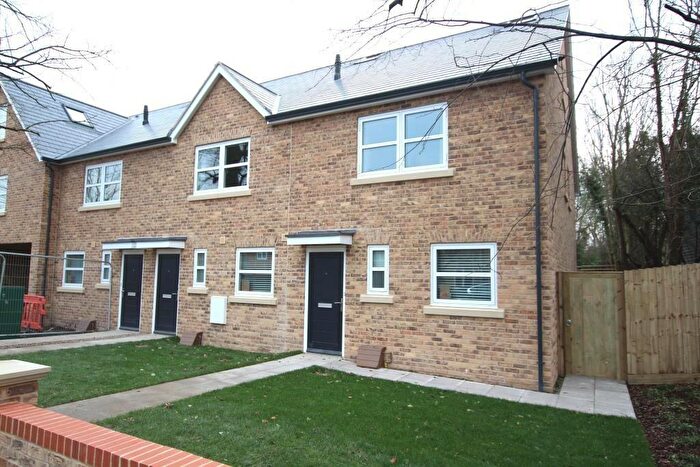 3 Bedroom End Of Terrace House To Rent In Orchard Road, Royston, SG8