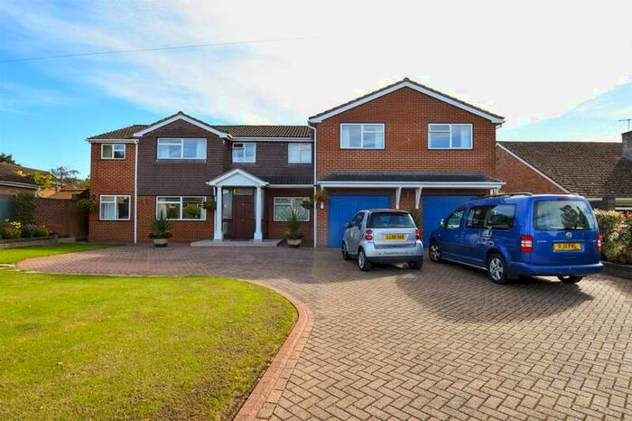 1 Bedroom Property To Rent In Riverside Close, Laverstock, Salisbury, SP1