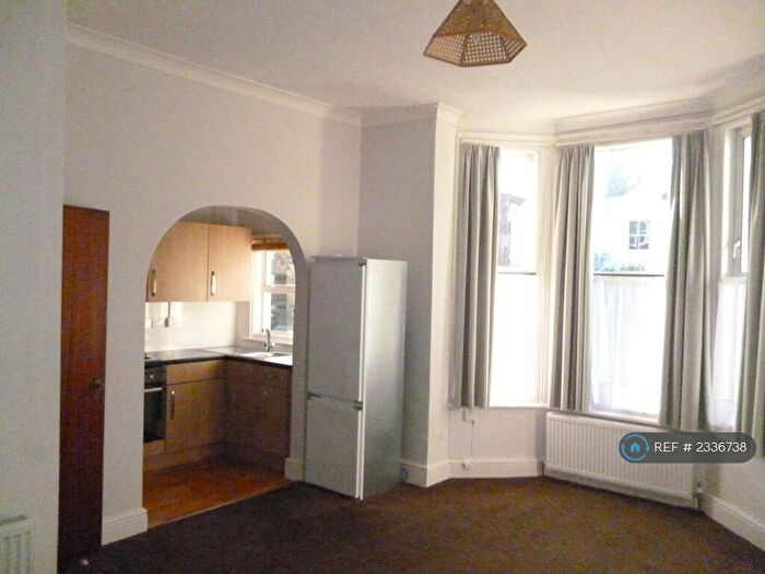 1 Bedroom Flat To Rent In Elgin Road, Croydon, CR0