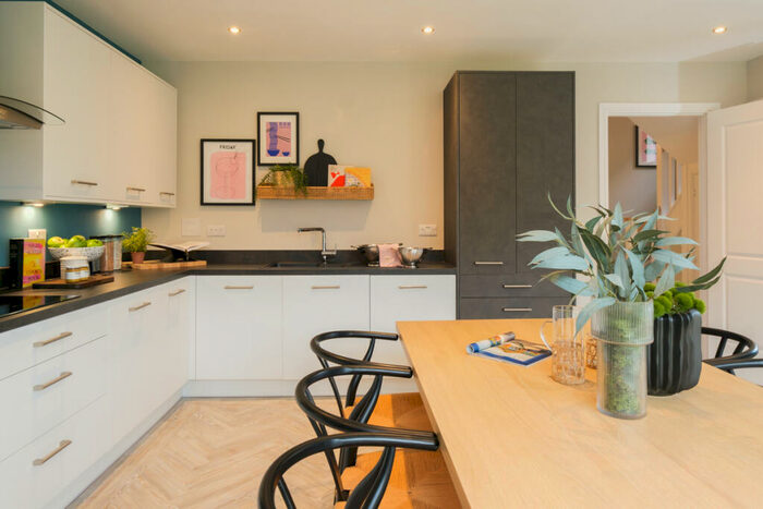 4 Bedroom Detached House For Sale In Lodge Road, Caerleon, Newport, NP18