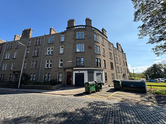 1 Bedroom Flat To Rent In Flat D, Roseangle, Dundee, DD1