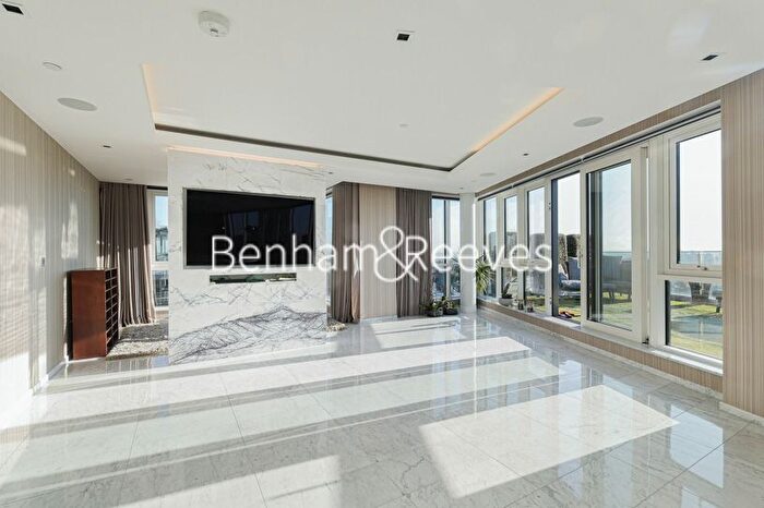 3 Bedroom Flat To Rent In Dickens Yard, Longfield Avenue, W5