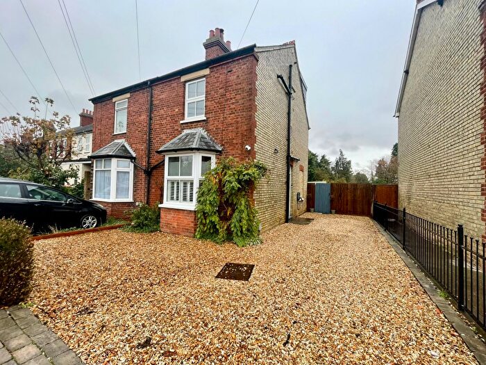 4 Bedroom Semi Detached House For Sale In Drove Road, Biggleswade, SG18