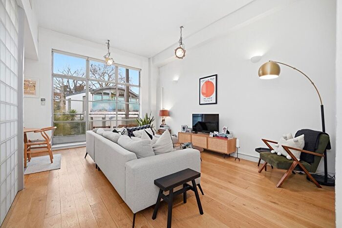 2 Bedroom Apartment To Rent In Liverpool Road, London, N1