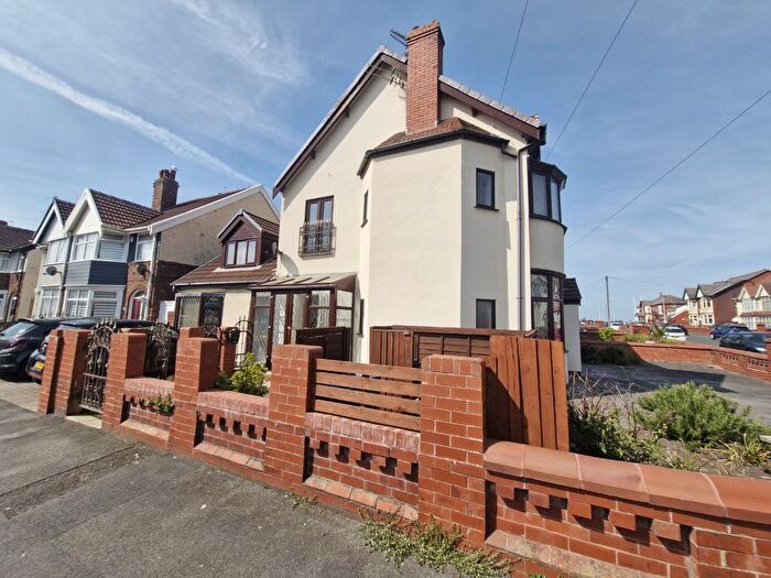 2 Bedroom Flat To Rent In St. Stephens Avenue, Blackpool, FY2