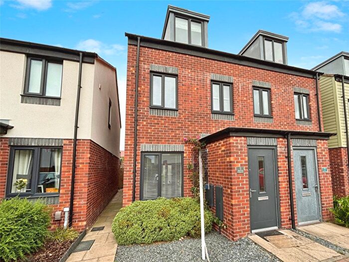 3 Bedroom Semi-Detached House To Rent In Sandhole Crescent, Telford, Shropshire, TF3