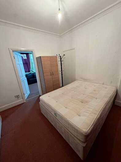 1 Bedroom Flat To Rent In London Road, London, SW16