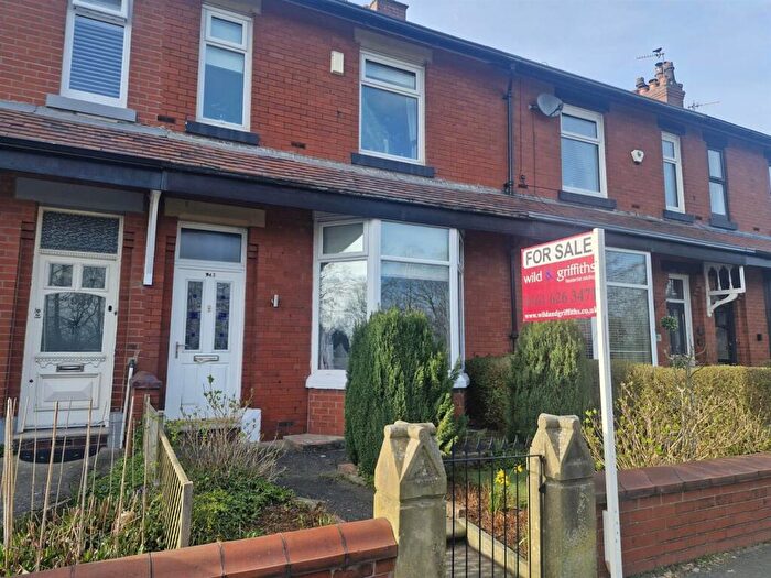 2 Bedroom Terraced House For Sale In Huddersfield Road, Scouthead, Oldham, OL4