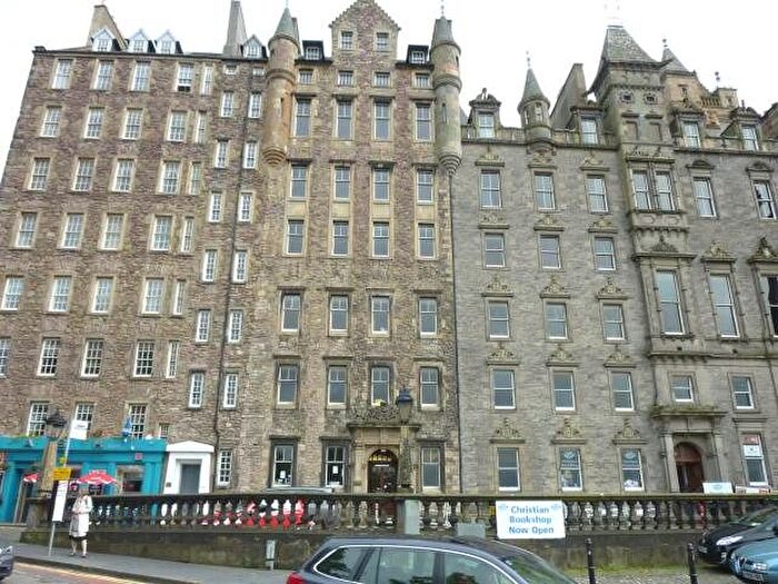 1 Bedroom Flat To Rent In North Bank Street, Edinburgh, EH1