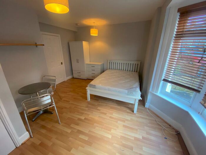 1 Bedroom House Of Multiple Occupation To Rent In Clifton Street, Old Town, Swindon, SN1