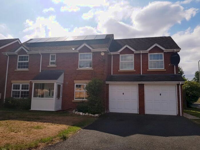 4 Bedroom Detached House To Rent In Crowdale Road, Telford, TF5
