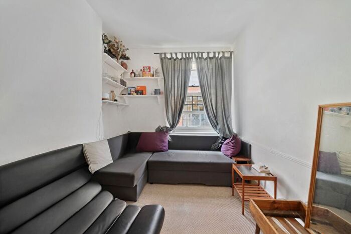 1 Bedroom Flat To Rent In Victoria Chambers, Paul Street, Shoreditch, EC2A