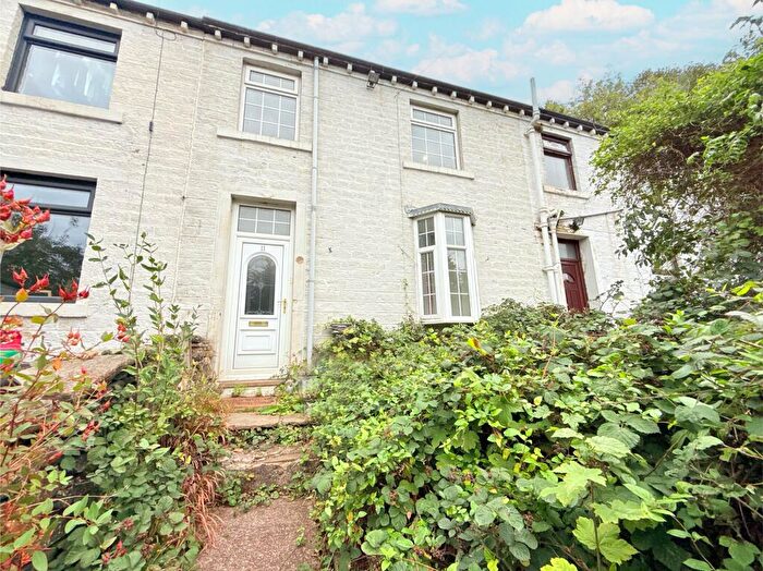 3 Bedroom Terraced House For Sale In Robin Hood Hill, Huddersfield, HD4