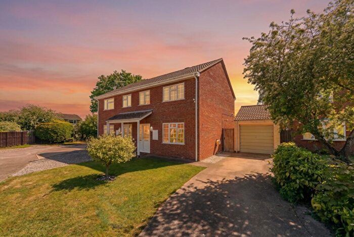 3 Bedroom Semi-Detached House For Sale In Greenfields, Earith, Huntingdon, Cambridgeshire, PE28