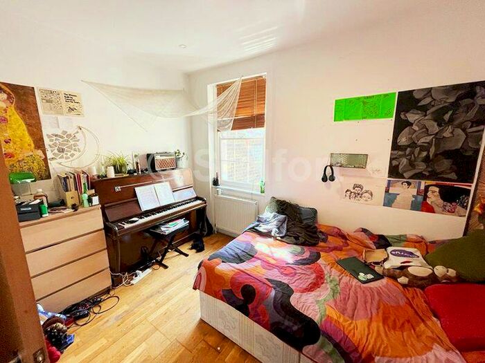 4 Bedroom Flat To Rent In St. Pancras Way, London, NW1