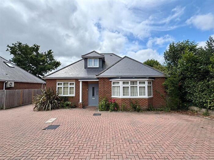 3 Bedroom Detached House For Sale In Woolsbridge Road, St. Leonards, Ringwood, BH24