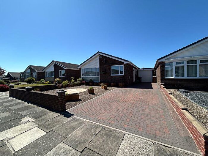 2 Bedroom Bungalow For Sale In Goldstone Court, Newcastle Upon Tyne, NE12