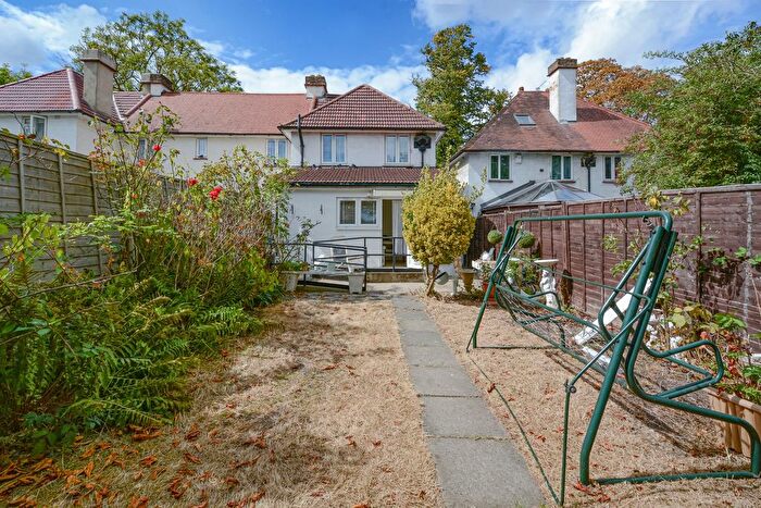 3 Bedroom Semi-detached House For Sale In Knights Hill, London, SE27