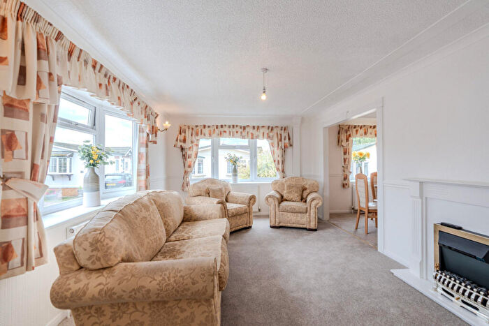 2 Bedroom Park Home For Sale In The Circuit, Dodwell Park, Stratford-upon-Avon, CV37