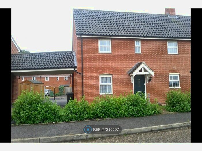 3 Bedroom Semi-Detached House To Rent In The Pines, Cringleford, Norwich NR4