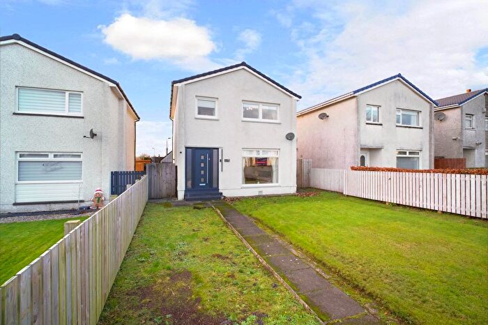 3 Bedroom Detached House For Sale In Dalry Road, Kilwinning, KA13