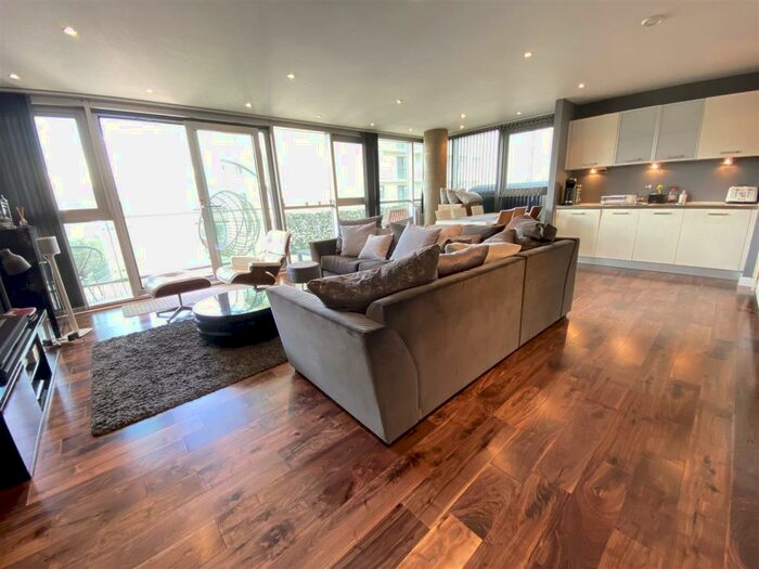 2 Bedroom Apartment To Rent In The Edge, Clowes Street, Salford, M3