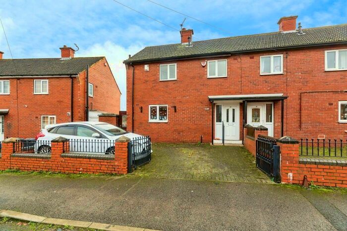 3 Bedroom Semi-Detached House For Sale In Darley, Worsbrough, S70