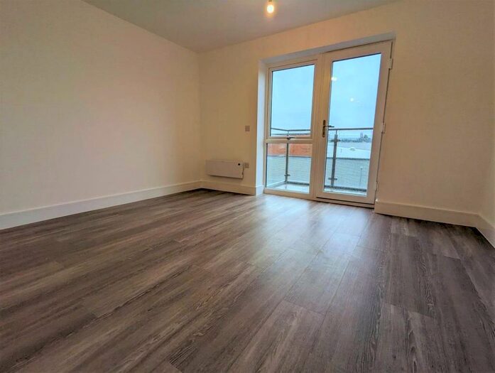 1 Bedroom Flat To Rent In Cooper Avenue, Birmingham, B31