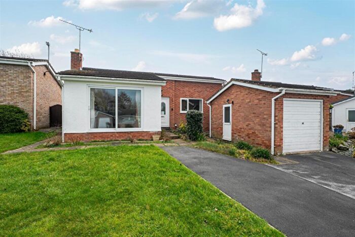 2 Bedroom Bungalow For Sale In Laurels Avenue, Bangor-On-Dee., LL13