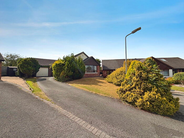 3 Bedroom Detached Bungalow For Sale In Holmrook Road, Carlisle, CA2