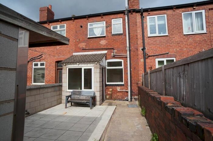 2 Bedroom Detached House To Rent In Smawthorne Avenue, Castleford, WF10